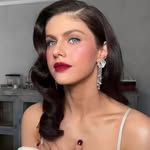 Alexandra Daddario(@allexandradaddario)'s profile avatar