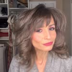 Fabiana Peterson(@fashionbyfabiana)'s profile avatar