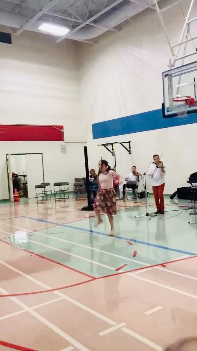 Fiddling and shuffling are a perfect match! 🎻💃Fiddle by @c.c.guy Piano: Cathy SprouleOn 😁📕”Jamming with JJ”#fiddletunes #saintannesreel #fiddletunes #shufflegirl #saskatooncanada #shufflers #shufflegirl #fiddler #jigsandreels #fiddlegram #traditionalmusic #oldtimefiddle #freestyleflow #shufflecanada #hobbydancer #dancedancedance #lovetodance💃 #fiddletune #shuffling #shufflelove by @wildrising