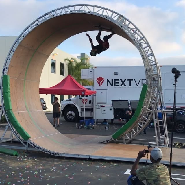 Me today 🙃#ilovemyfriends •Thanks @tonyhawk @hale @aaronjawshomoki for helping me through. Still doesn’t feel real. 📱: @mike_sinclair_ by @lizziearmanto