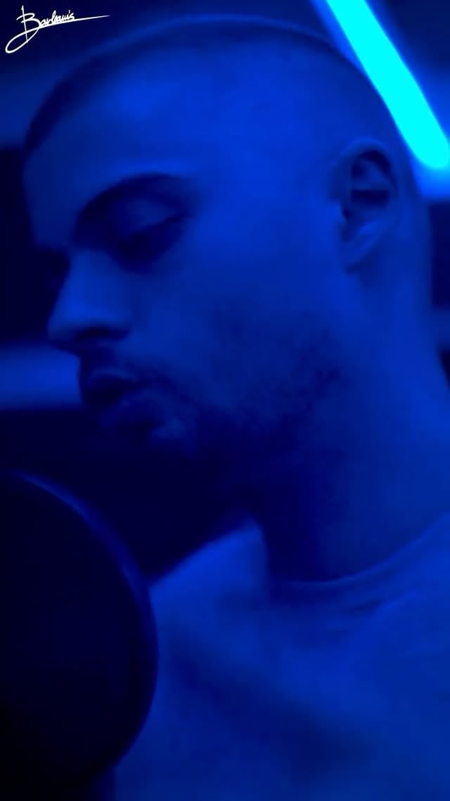 "Da najzad izgledaš k'o ČOVEK, stavi Barbams."Mi ništa više ne bismo dodali. Braća @seksisuperstar i @vaso_psycho SU REKLI DOVOLJNO! 😎🤝😎KAKAV GAAAAS 🔥🔥...#barbams #brada #crnicerak #vasobakocevic #belgrade #beograd #srbija by @barbams.europe