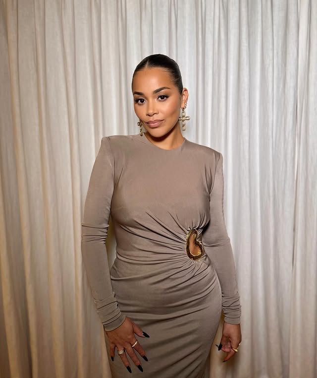 Last Night @baby2baby Purposeful work @kellysawyer @norahweinstein Hair: @hair4kicks Makeup: @rebekahaladdin Wardrobe: @monicarosestyle by @laurenlondon