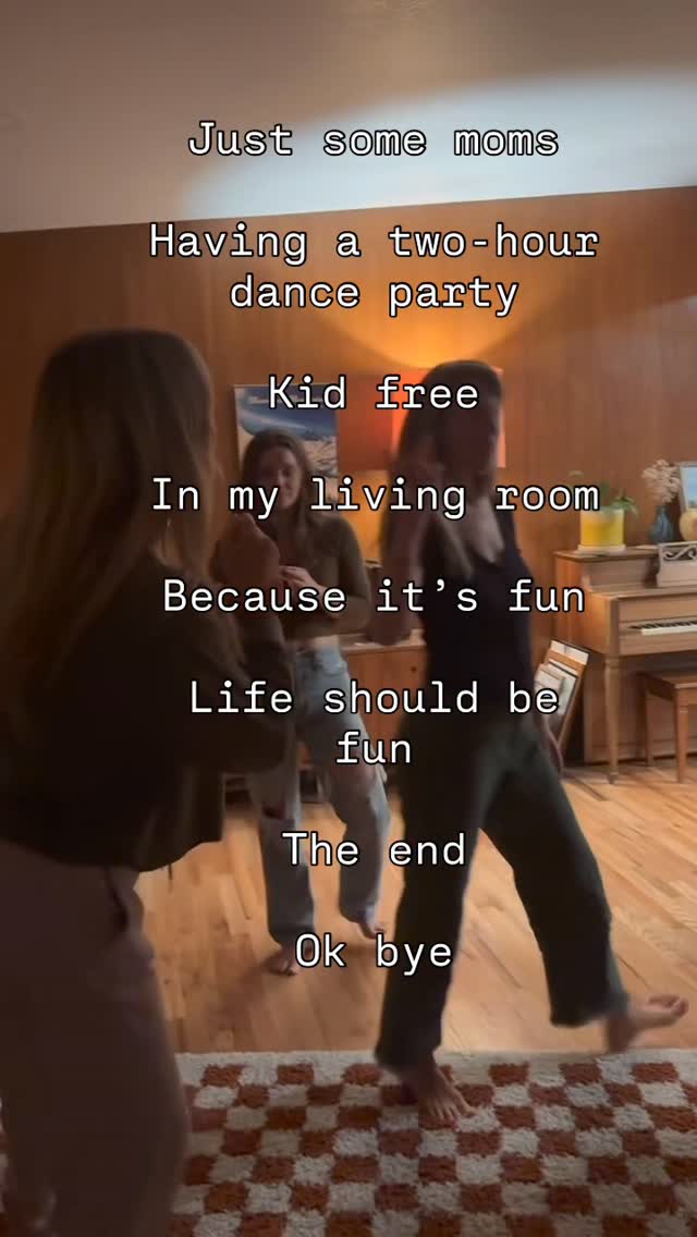 Fill your cups, moms. Then bring that warm, happy energy back to your homes. Your kids need you to have fun. Frivolous silly joyful nonsensical fun. Thanks, friends, for making my dance party dreams come true! (It was from 5:30 - 7:30 pm by the way haha. I can’t stay out much later and the kids had to go to bed!) by @hannah_mcneely