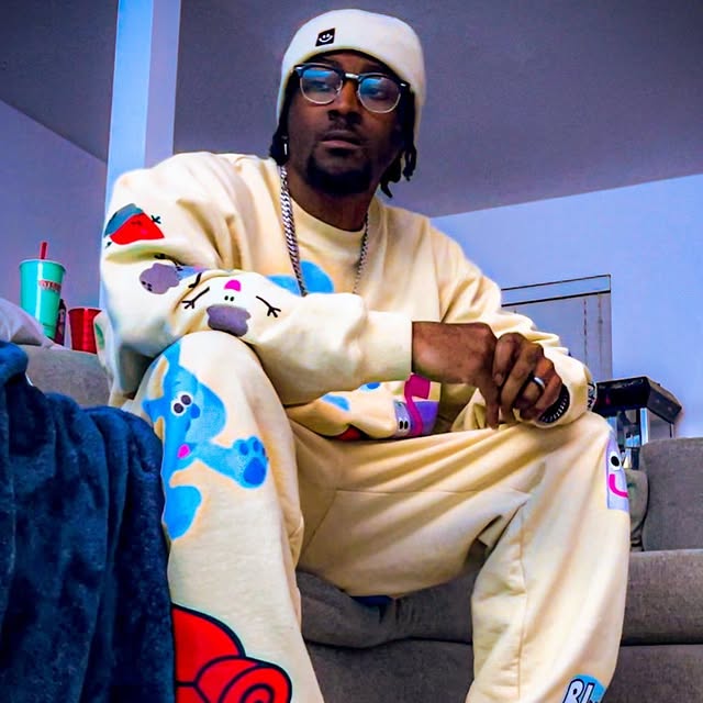 Just SomeBlue’s? Just SomeClues? No? Talk to you later bro…🤣🫶🏽#clothingbrand #bluesclues #poiised #somebros #modeling #fy #fyp #fypシ by @therealpoiised