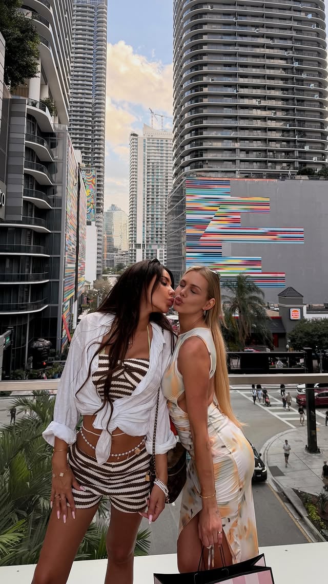  by @adixia