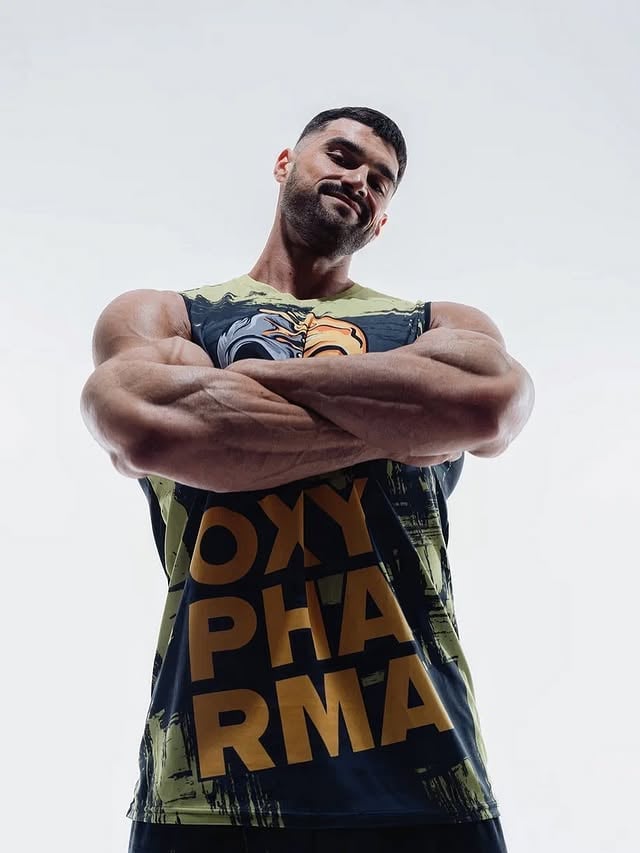 #aloha 👋Работа в команде продолжается.В конце года будет жарко.@titans_1.0 #bodybuilding #oxyteam #gym#oxycommunity