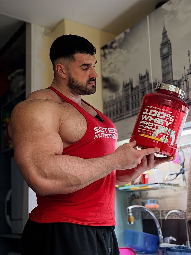 #aloha 👋Снимали на кухне мой рацион.Рассказывал как есть чтобы весить 155 кг.@scitecnutrition #scitecnutrition #scitecteam #bodybuilding #gym