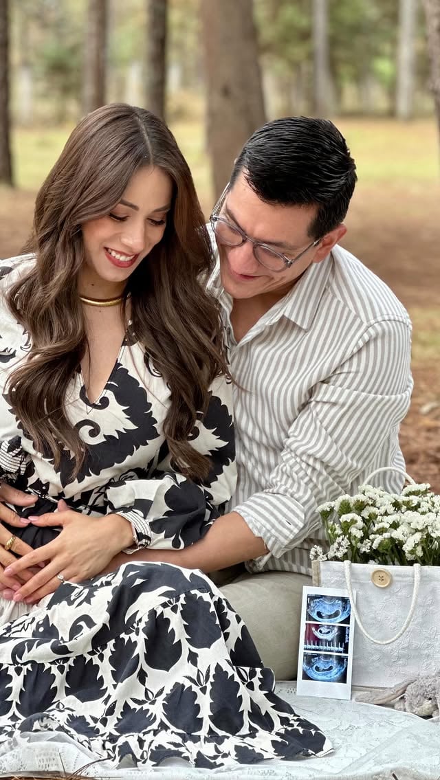 La vida nos cambió, y viene en camino 🤍🧸Salmo 127:3#Baby #Bebe #babyonboard👶 #Happiness #family #goodnessofgod by @sarahiuribeg