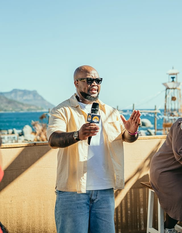 Making Epic TV Under The Sun for @sabc1_mzansifosho @coronasunsetsfest @corona ☀️ 📺 ⛰️🎧📸 @shellingsonsa by @dj_sabby