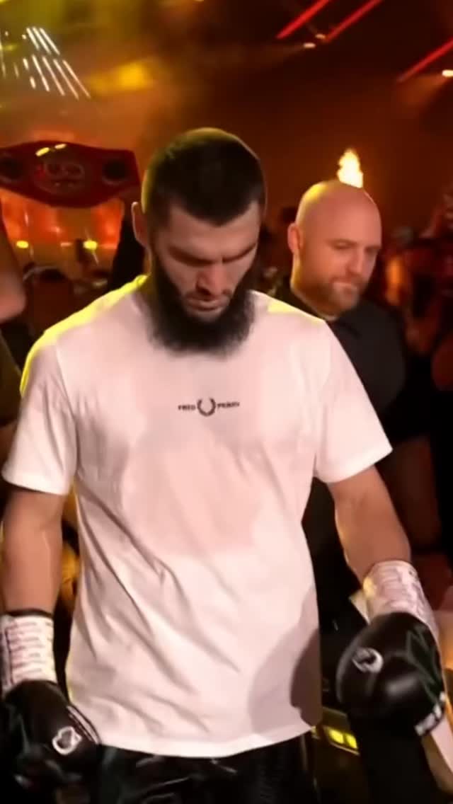 У всего есть своё начало 👊Everything has a beginning 👊 by @arturbeterbiev