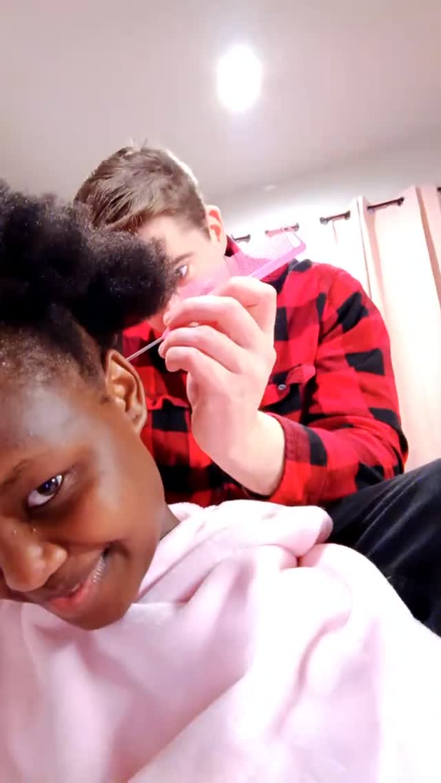 Liah and Simon👸🏾🤴🏼We met on a dating site called Upward, spoke for two weeks, went on our first date, one month in he asked me to be his girlfriend, three months in he told me he’d marry me and he proposed, seven months in he married me. We used to live in completely different cities, he used to drive three hours to come and see me, and three hours back every Monday. If commitment was a person, he was it! He was a southern gentleman! He treats me like a queen and I treat him like my king. One advice for my ladies, don’t lower your standards, move on because you’re somebody’s dream woman. And for the men, you need to treat her like a queen, open her doors, don’t let her pay for the dates, and make her feel safe! Political correctness may have changed, but a woman’s inner girl never did! @liahqueen21 What a beautiful couple!!! Wish you happy forever 😘😍🙏🏾💛🖤🩶💚❤️🧡🩷🩵🤍💙
.
.
.
#interracialcouple #whitemendatingblackwomen #interracialrelationship #naturalhairstyles #couplegoals❤