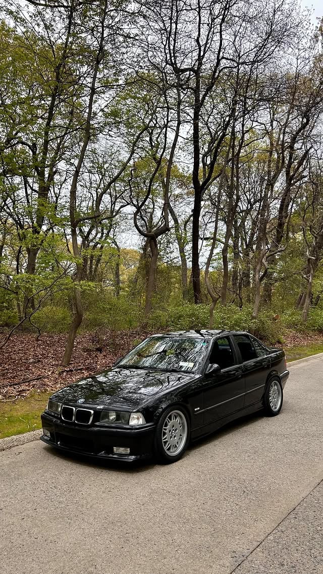 RHD daily driver hits different 😎 #bmw #e36 #rhd by @philllllthy
