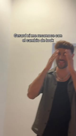 “Eh?? Eres Borja” @ariasgerard_ las primeras palabras tras semanas conviviendo de mi brosky 😂😂😂😂 tras el trabajazo en conjunto que se marcaron @raulcm04_ y @almudnapr @rcm.barber 

Ustedes qué opinan del cambio de look? Vuelvo a la cresta? 😂😂😂😂🤧🤧🤧🤧