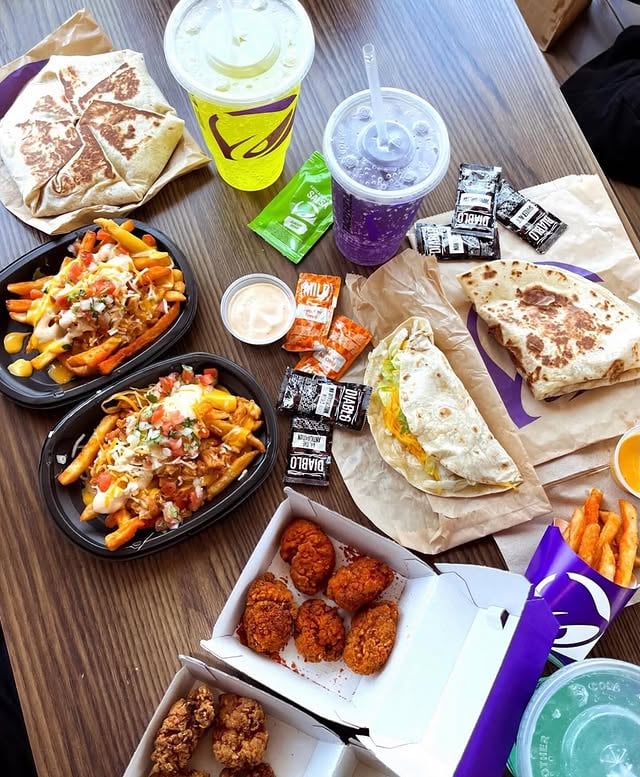 life’s simple pleasures by @tacobell