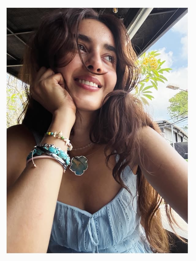 Sometimes the best remedy is to show some extra love and care to yourself ❤️…. Because world only sees the show you put up only you know the pain, struggle and joy behind it by @simratkaur_16