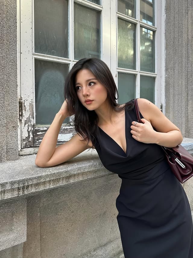  by @chenzihaha