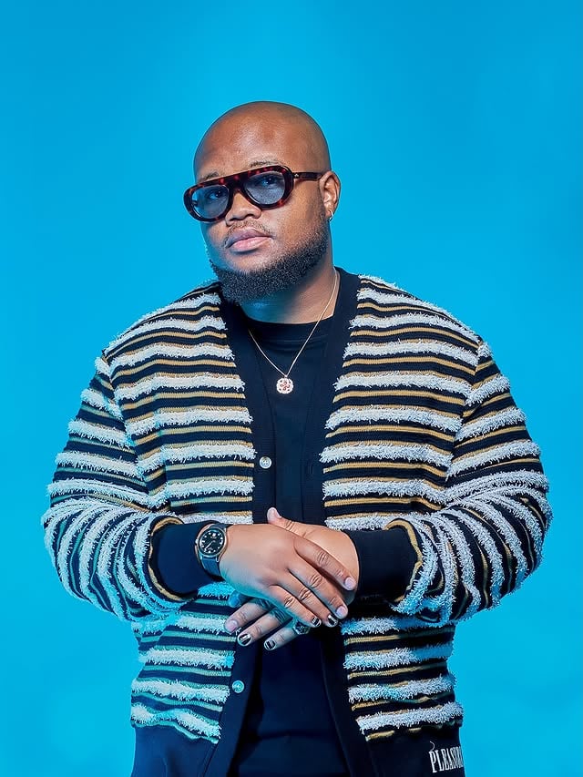 Naturally elite…..Prime Time Aura 🐐🎱⚡️📻📸: @skinnies_gallery 👔: @official_mchustle_ by @dj_sabby