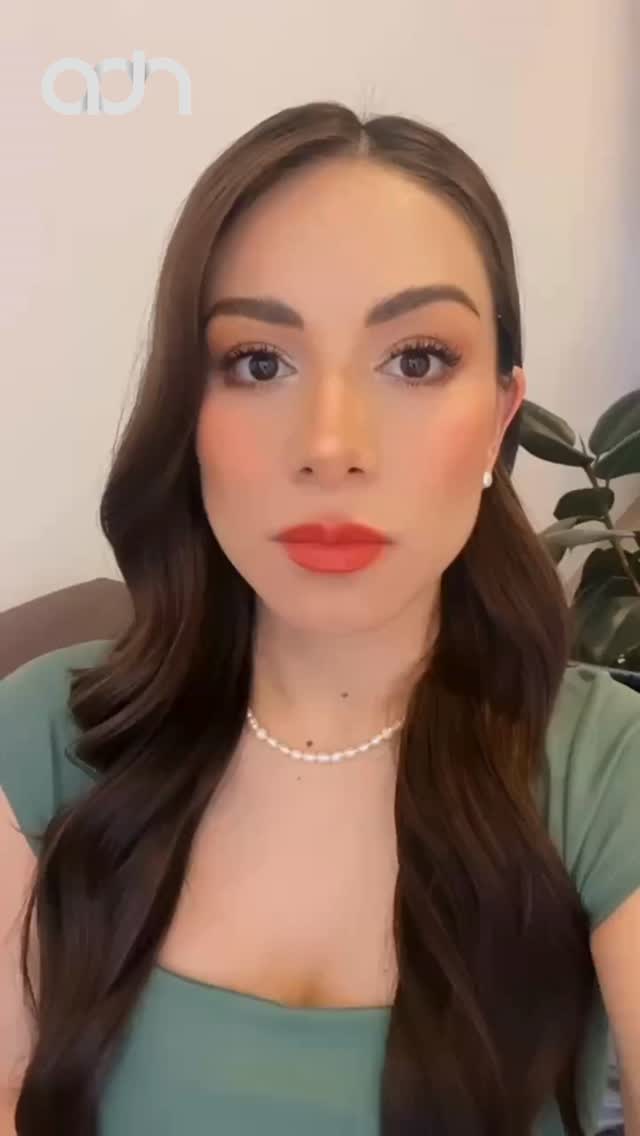 📣#Voces | #SU 😱 ¡Terror en la clínica estética!⁣⁣Iba solo a una valoración en Puebla, la convencieron de operarse ese mismo día y desapareció misteriosamente. Cuando su esposo regresó de comprar una faja, el lugar estaba vacío y cerrado. ⁣⁣Hoy las autoridades investigan a una presunta doctora con identidades falsas. 👮‍♂️⚠️ 💬 Una negligencia que evidencia la falta de regulación en el país. ¿Qué opinas?⁣⁣🎙️: Sarahi Uribe (@sarahiuribeg)⁣.⁣.⁣.⁣#Seguridad #PueblaNoticias #Alerta #Justicia #Análisis by @sarahiuribeg