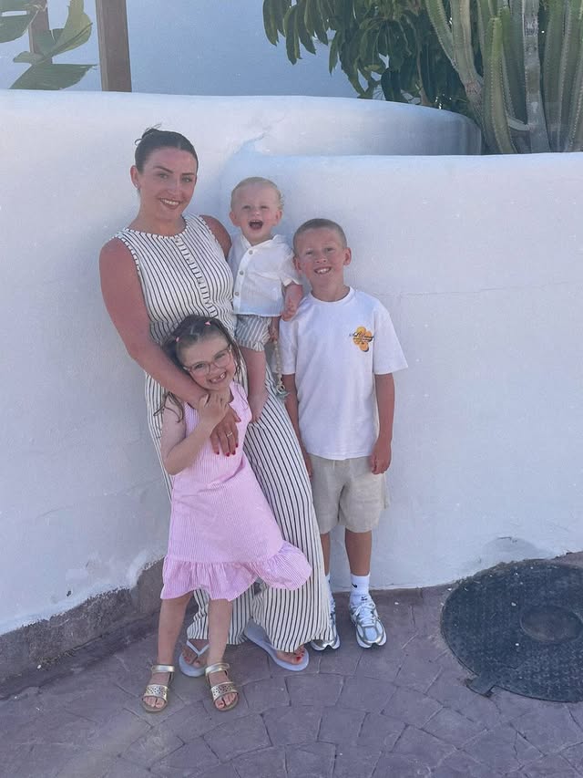 I’m still trying to convince Jordan that 4 children is a great idea! How could you not want more of these little people!! 😍🙏 by @chemarie_catterall