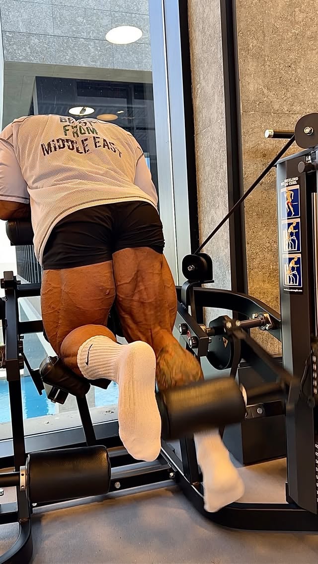 Hams in menu for today #legs #dubai #bodybuilding #workout #fitness