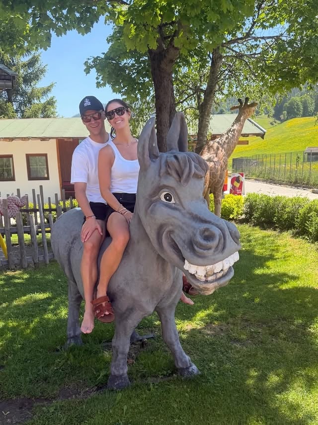 Lina and Joshua on the donkey 🫏😄- @fcbayern #kimmich #fcbayern #dfbpokal #fcb #joshuakimmich by @joshkimmichfc