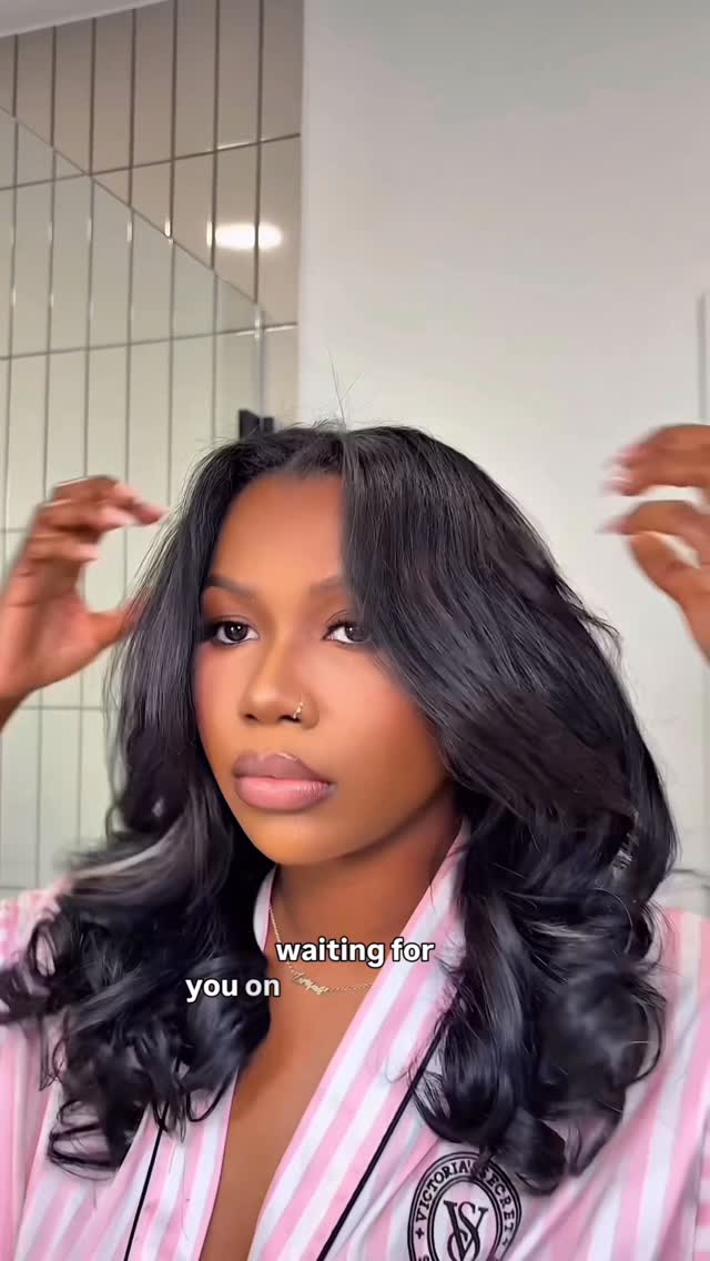 The hardest thing I’ve ever done was choose myself when it would’ve been easier to stay comfortable.Growth is uncomfortable. Healing is uncomfortable. But so is staying stuck.I’m choosing the version of me that’s waiting on the other side of this season. ✨#grwm #makeuptutorial by @prettisusuu