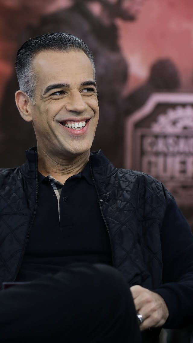 A pressa faz a gente pular etapas, ignorar sinais e chamar de “detalhe” aquilo que, com o tempo, pesa.Relacionamento não se constrói só com sentimento, mas com atenção, observação e maturidade. Porque o tempo revela o que a emoção esconde. E quando a escolha é feita sem base, a consequência vem depois.Antes de dar espaço na sua vida, veja se a pessoa tem estrutura pra permanecer nela. ✨ Nem tudo é sobre sentir… muitas vezes é sobre discernir.The Love School ❤️💬 Isso fez sentido pra você? Compartilha com alguém que precisa ouvir isso #TheLoveSchool #DicaInteligente by @theloveschool