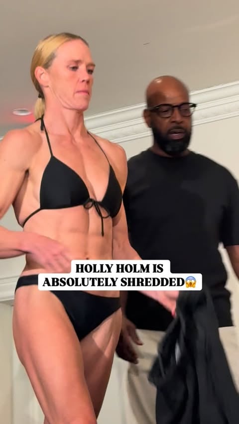 @hollyholm is absolutely shredded for TOMORROW😱——— Saturday, May 30LIVE on ESPN El Paso County Coliseum - El Paso, TX#MVPW03 by @hollyholm