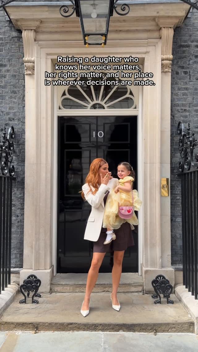 Teaching her that she can rule the world 🌎✨Women before us fought to open these doors. My job is to make sure she never doubts she belongs behind them. ❤️🌍💪 by @ashleylouisejames