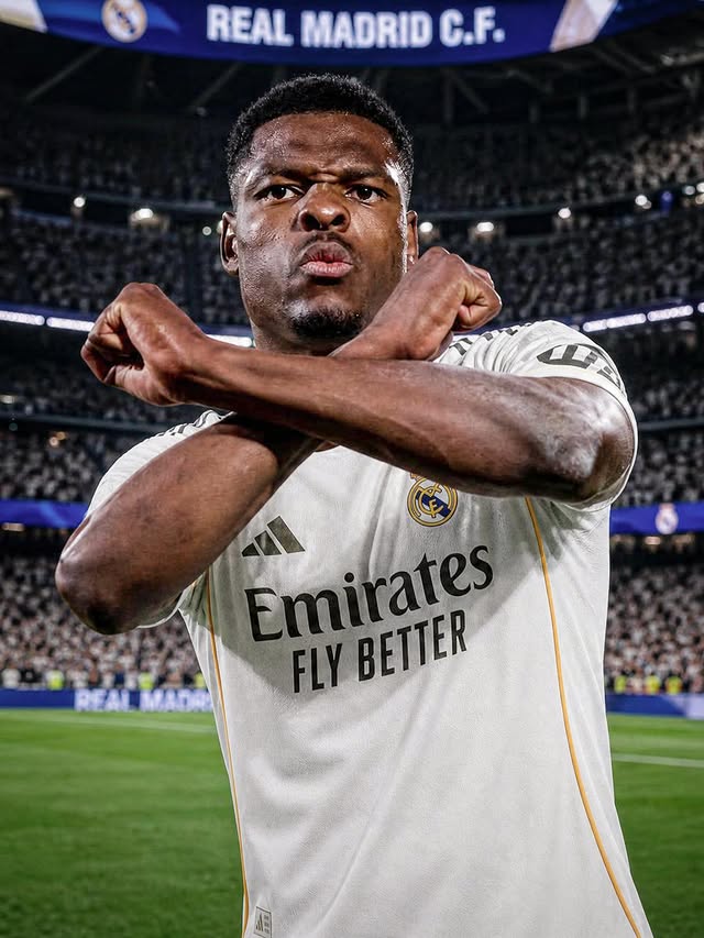 𝐌𝐎𝐑𝐄 𝐓𝐇𝐀𝐍 𝐀 𝐑𝐈𝐆𝐇𝐓-𝐁𝐀𝐂𝐊! 🇳🇱💥Real Madrid have finalized the deal for Denzel Dumfries today, and they are getting not only a right-back 🤍Denzel Dumfries is a player specialized in offensive runs, providing 𝟓𝟓 𝐆/𝐀 for Inter in just five seasons 🌟🌪️He also had 2 goals and 3 assists in the crazy Champions League semi-finals against Barcelona last season.𝐆𝐎𝐀𝐋-𝐒𝐂𝐎𝐑𝐈𝐍𝐆 𝐑𝐈𝐆𝐇𝐓-𝐁𝐀𝐂𝐊 ⚡️