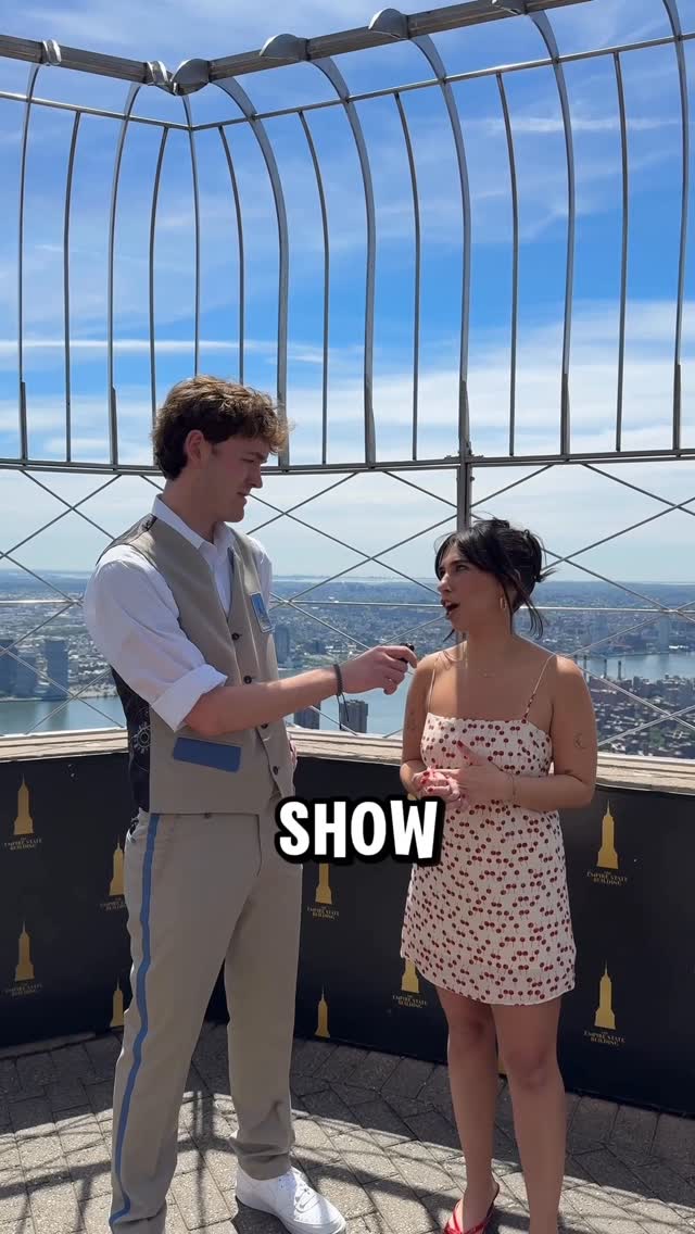 Brooke Averick took her pub day to the top of New York City. Celebrating the release of “Phoebe Berman’s Gonna Lose It” with skyline views from the Empire State Building Observation Deck.