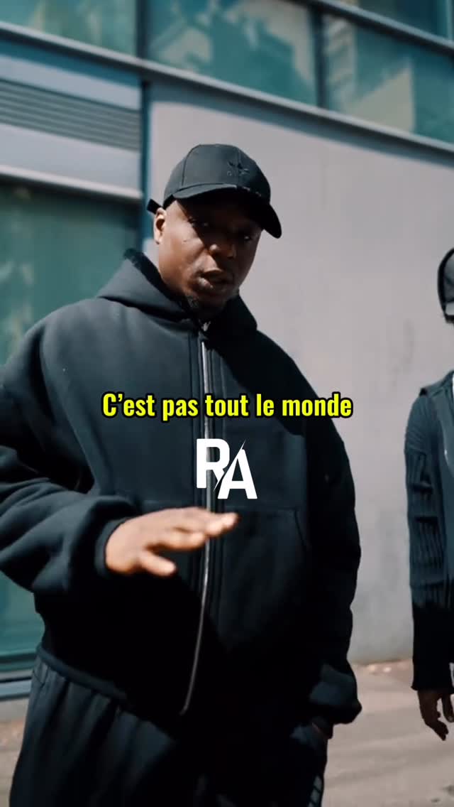 C’est pas tout le monde qui t’aime passionnément ❤️‍🩹 @ninhosdtAbonne toi @rapactualites 🤝#ninho #ninhosdt #rap #rapfr #solalune by @rapactualites