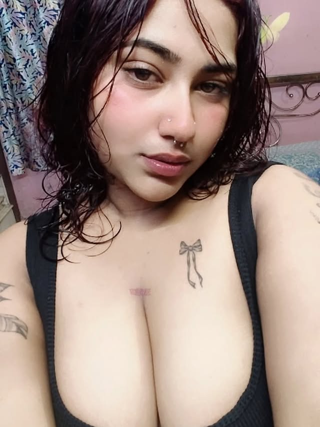 I only look good as long as my hair is wet🤷‍♀️😮‍💨