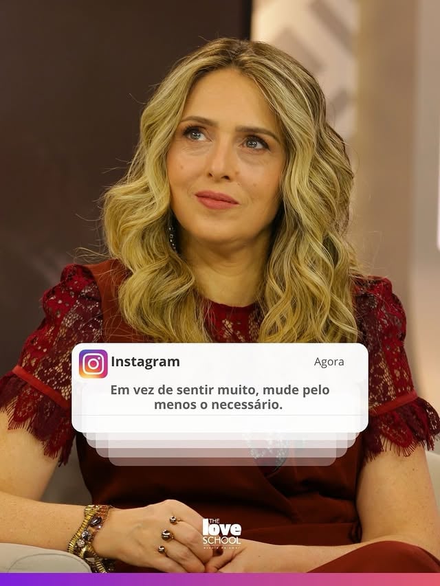 A expressão “sinto muito, me desculpe” não tem qualquer valor quando alguém erra conosco de forma grave ou persistente. De que adianta saber que alguém “sente” muito, mas, mesmo assim, fez o que fez? Amor não é apenas sentimento. Amar é fazer o que é certo por quem se ama, é agir com justiça, é não ferir. É por isso que, quando o marido mente, trai ou pisa na bola de alguma forma, o “sinto muito” dele não vale nada para a esposa. O mesmo acontece em relação ao marido quando a mulher pede desculpas, mas no dia seguinte faz a mesma coisa. Em vez de pedir desculpas da boca para fora, melhor seria engolir as palavras e mudar.O reparo de um erro requer atitudes e envolve sacrifícios. Quem afirma amar precisa fazer o bem e o que é certo para o parceiro.Do contrário, não é amor.O amor não é só sentimento. #TheLoveSchool #DicaDeBlindagem by @theloveschool