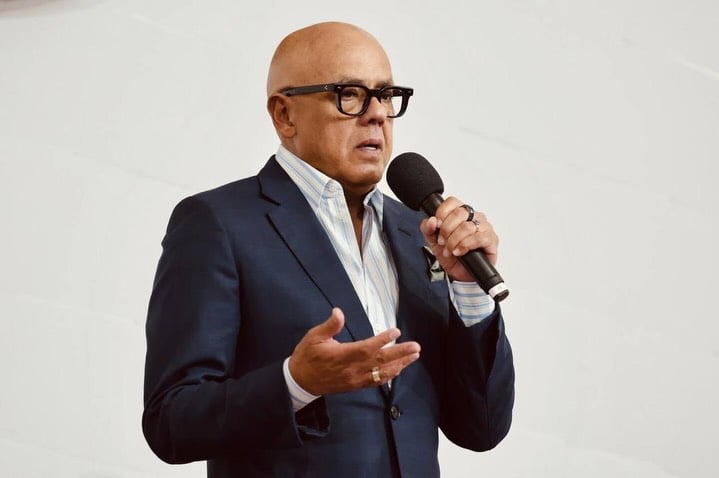 Este martes tuvimos una fructífera jornada parlamentaria: ⚖️ Autorizamos la designación de Samuel Reinaldo Moncada Acosta como Embajador Extraordinario y Plenipotenciario de la República Bolivariana de Venezuela ante la República Francesa.⚖️ Aprobamos un acuerdo en respaldo a la consulta nacional sobre la reforma de la Justicia Penal.⚖️ Aprobamos por unanimidad la Primera discusión del Proyecto de Ley Orgánica de Reforma Parcial de la Ley Orgánica del Sistema y Servicio Eléctrico.⚖️ Aprobamos 5 artículos del Proyecto de Ley del Café. by @asamblea_ven