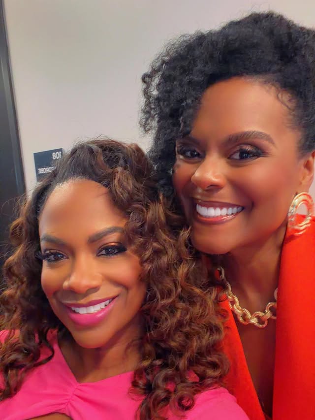 I love myself some @iamtabithabrown! Good energy all the time ❤️ by @kandi