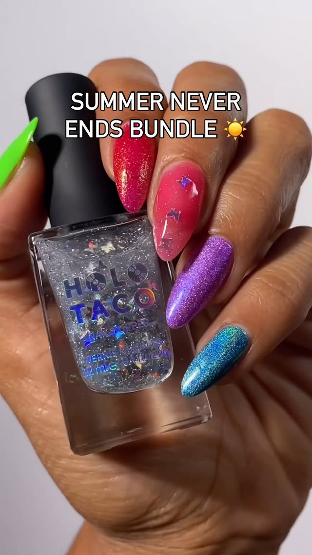 Catch a never-ending summer vibe 🌊 with these bold, bright, and beachy shades ⛱️ The perfect sparkly mix made for poolside pedis and golden hour sunsets ☀️🎥 : @sunbeamnails#holotaco 💿🌮 by @holotaco