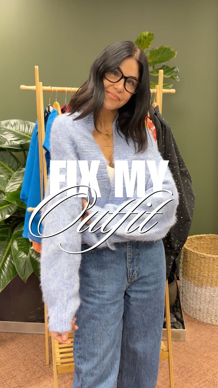 Want to know where Leigh's cardigan is from? 🩵⁣
⁣
Comment "CARDIGAN" below and we'll send the link straight to your DMs