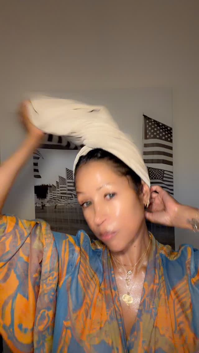 🥷🏽💋