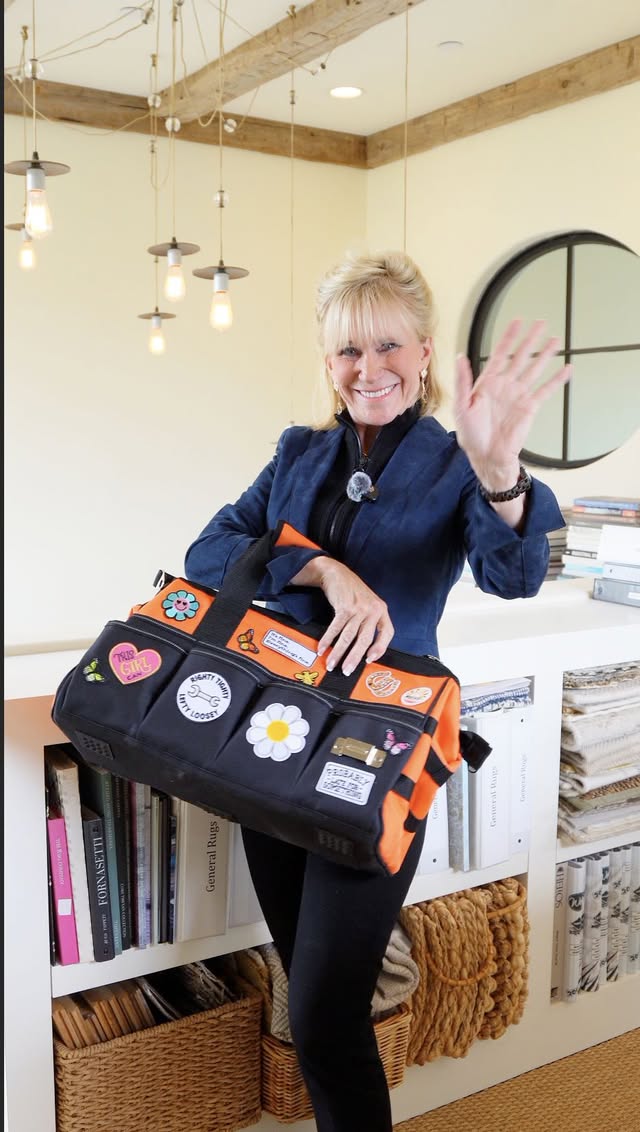 After 30 years in the design industry, Cher has mastered the art of a seamless move-in day. The secret? Never stepping onto a property unprepared. 💼✨Cher's “Marvelous Move-In Bag” reveals all the tools you need, from the basic necessities to the overlooked items that keep a busy installation running smoothly! Want the exact blueprint to build your own? Simply comment “LIST” to subscribe to our free newsletter and receive the complete guide in next edition! 📋✔️ by @cherbeall