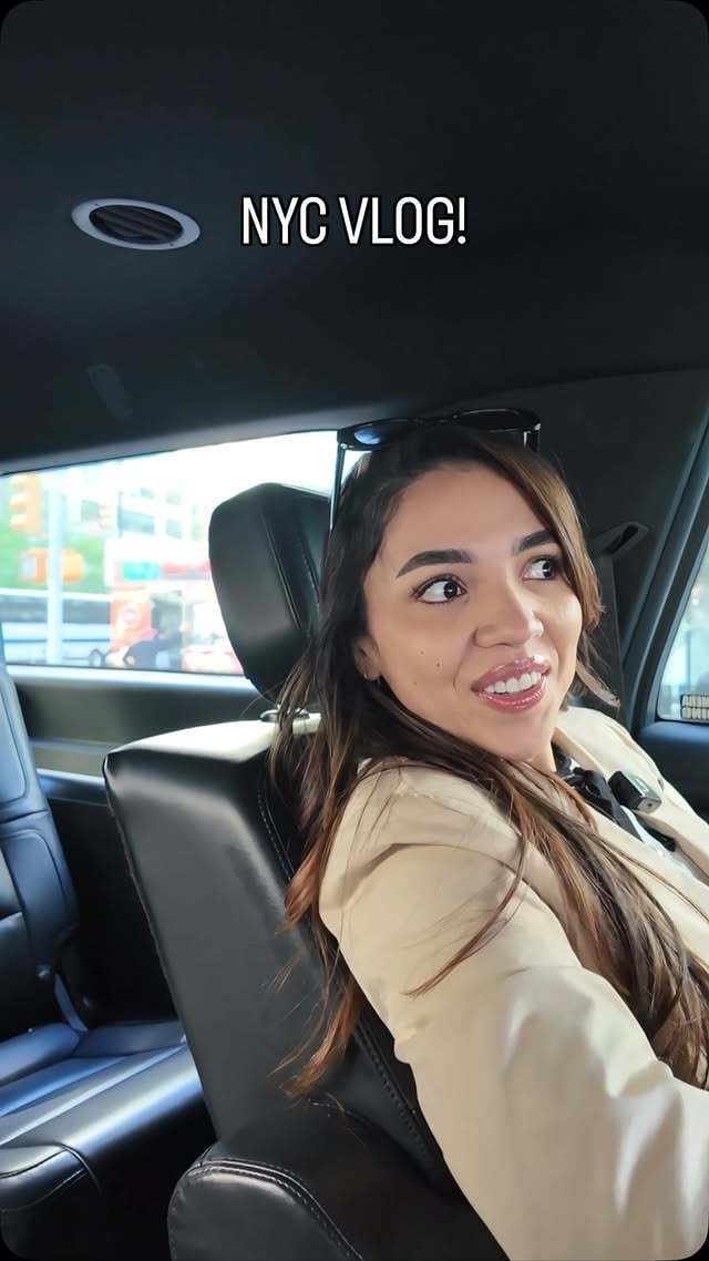 Do y’all enjoy the vlogs? 🙌🏼 We’ll be in NYC again June 17-21! 🗽#couplecomedy #latina #nyc #español #texas