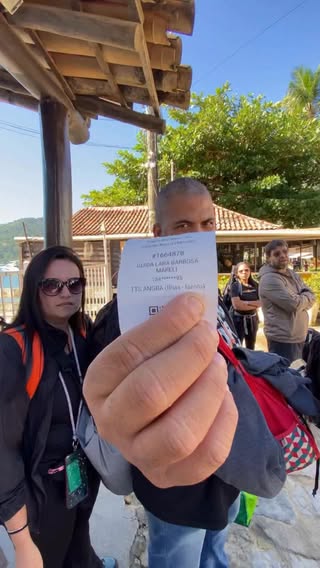🚨 Turistas pagaram R$ 50 para entrar na Ilha Grande, mas o comprovante saiu com a palavra “ISENTO”.

Se está isento, por que foi cobrado?

Confira os relatos dos próprios turistas neste vídeo.

#IlhaGrande #VilaDoAbraão #Transparência #VisãoDaIlha