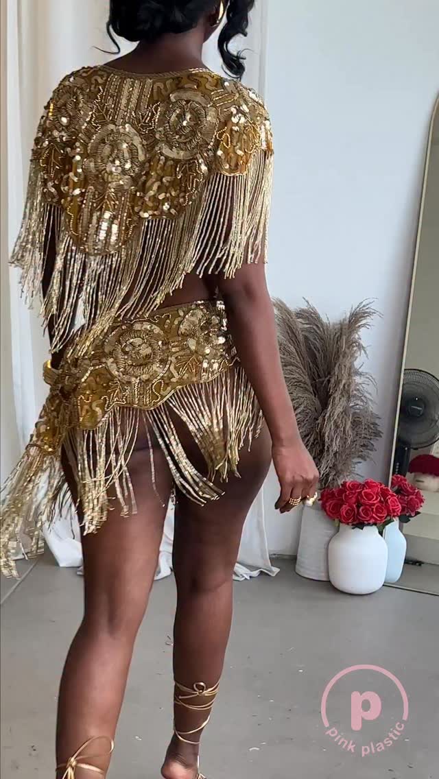 Our Aphrodite Set is available to ship! Now available in multiple colors ✨ don’t miss out by @pinkplasticbabez