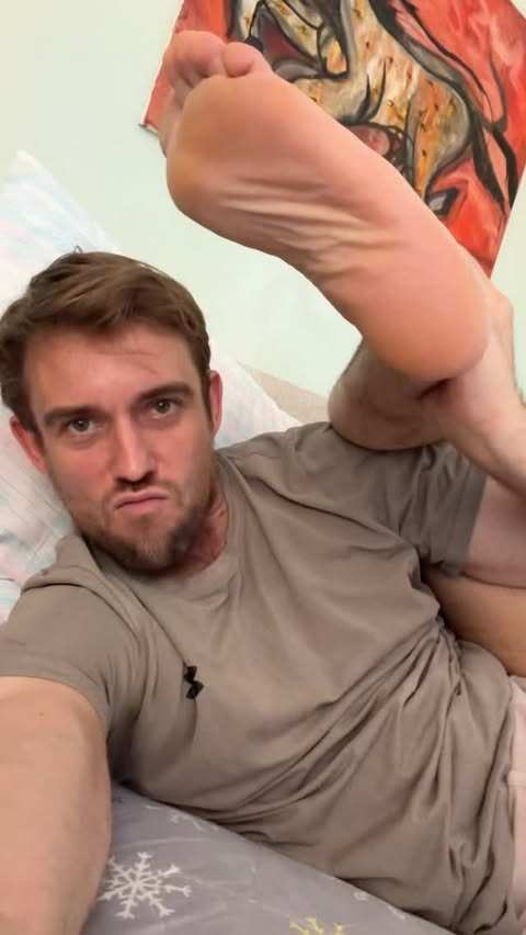 Too much rolling in bed 🤣