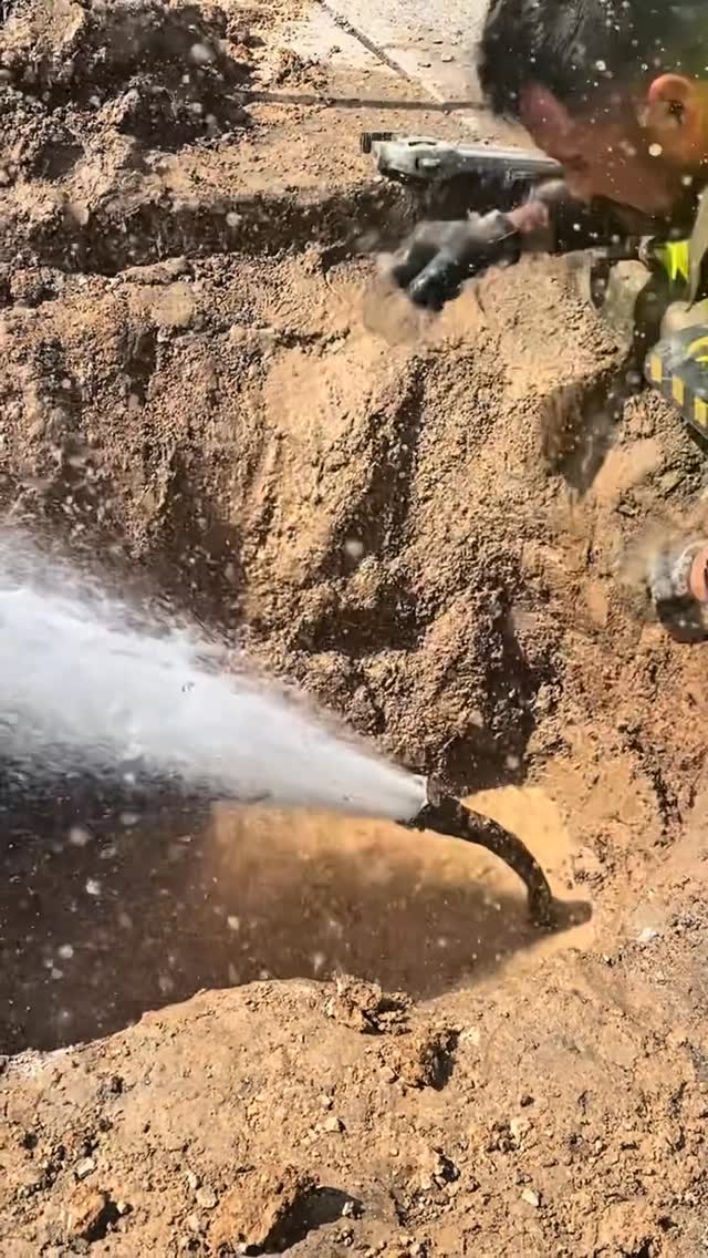 Best movie trailer ever ! And you get paid to do this ????? 🤙🏽😂 

TT  dam_n77