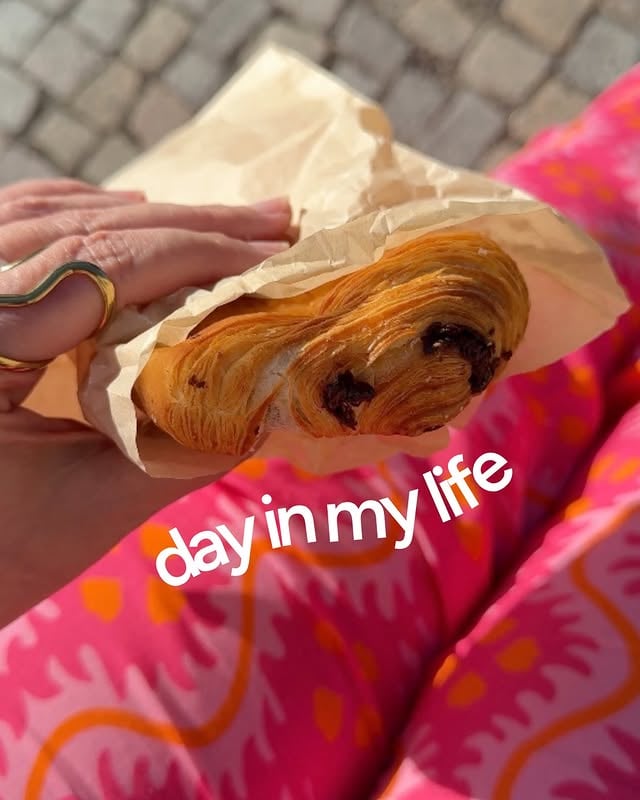A little glimpse into @lovepeacehippieness 's life 🍹​✨​#dayinmylife #summerdays #contentday #happysize #plussizefashion by @happysize