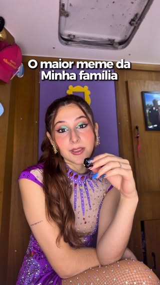 Não aguento com a voz de taquara rachada kkkkkkk essa entrevista tem uns 12 anos! Vamos dar um desconto né?! 😂