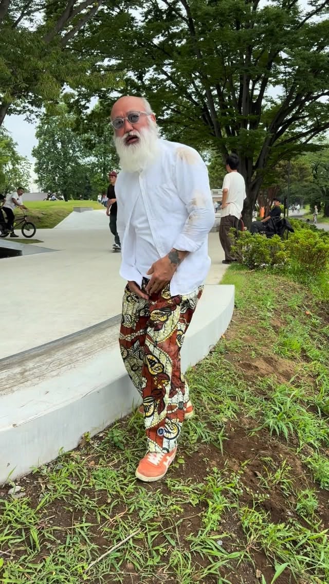 身体がバウンドするお爺さん👴🏻