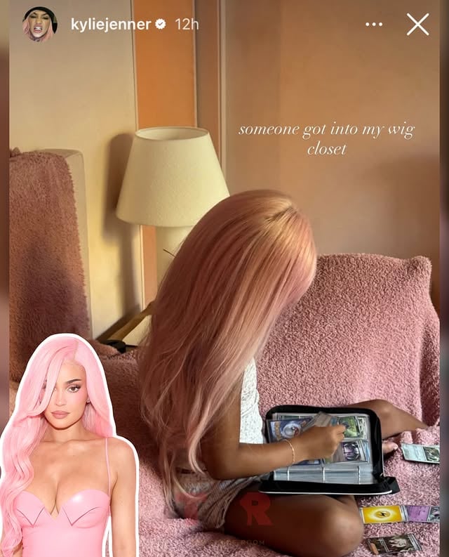 Just like mommy! 🥹 Looks like #KylieJenner’s daughter #Stormi found her pink wig. 😂🩷 (📸: @gettyimages) ✍🏾: #TSRStaffLG