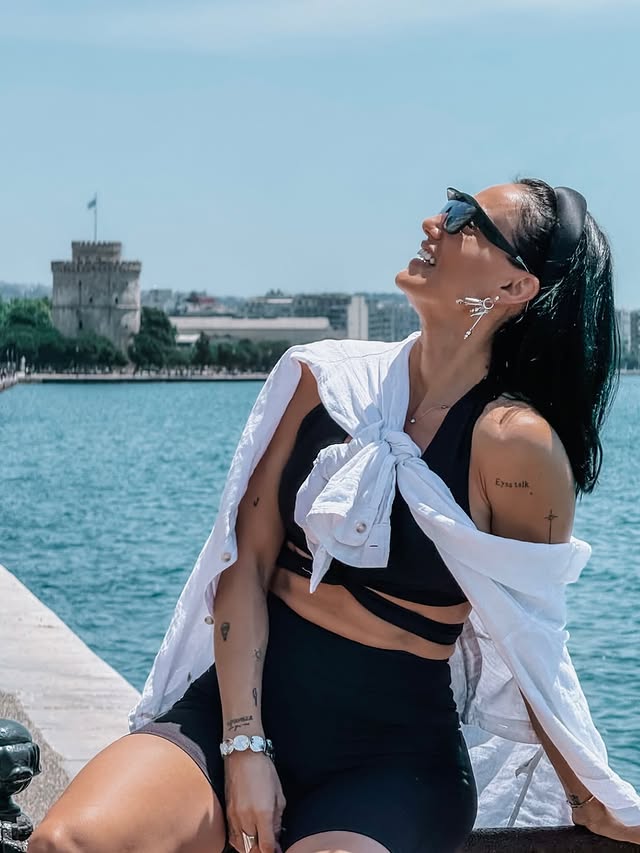 Walk vs gym 🖤 Εσύ που θα το φορούσες ?? by @wanderlust_onlinestore